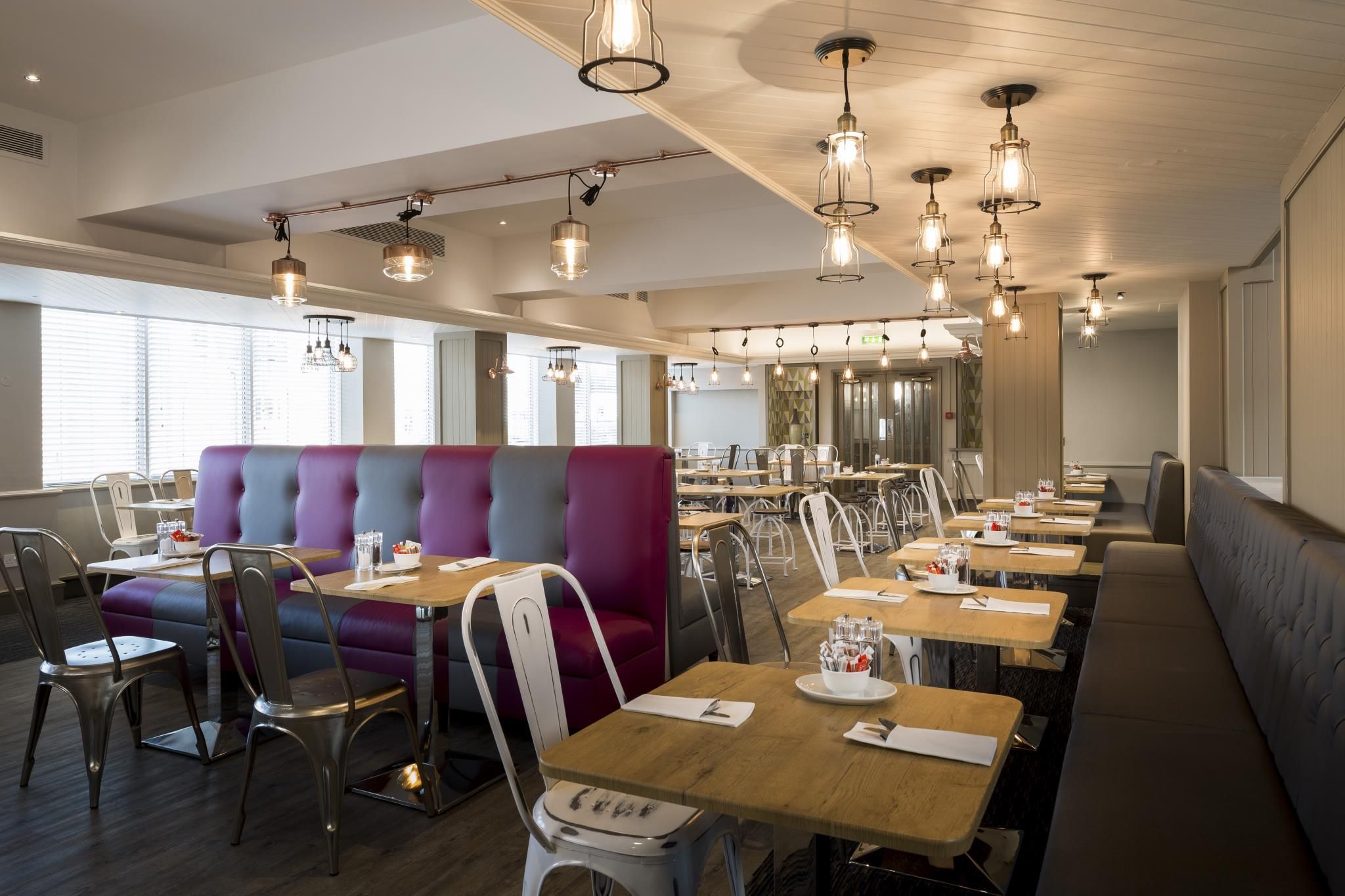 undefined Radisson Hotel York 8