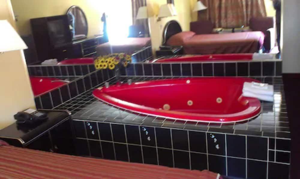 undefined Sunset Inn 10