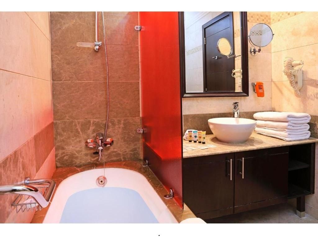 1-Bedroom Apartment - Smoking