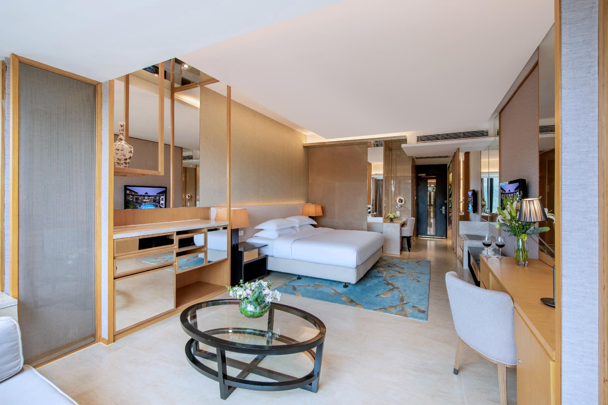 Premiere King Room