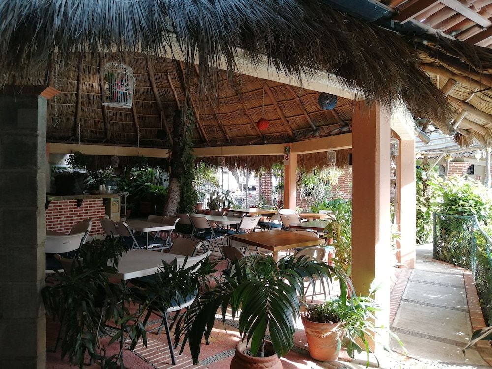 Hotel Vallartasol