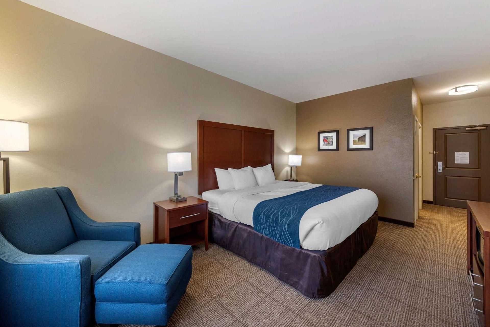 1 King Bed, Nonsmoking
