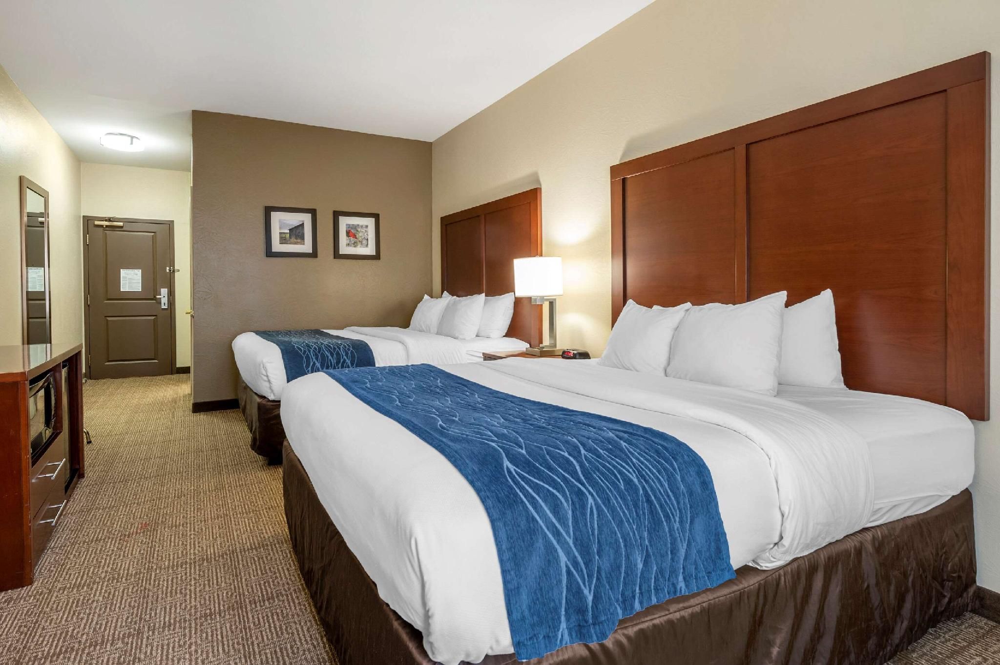 2 Queen Beds, Nonsmoking, Accessible