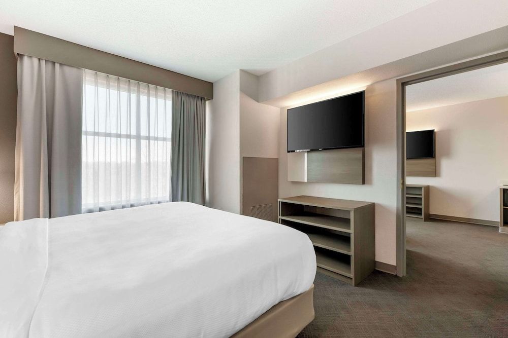 Studio Suite, 1 King Bed, Non Smoking