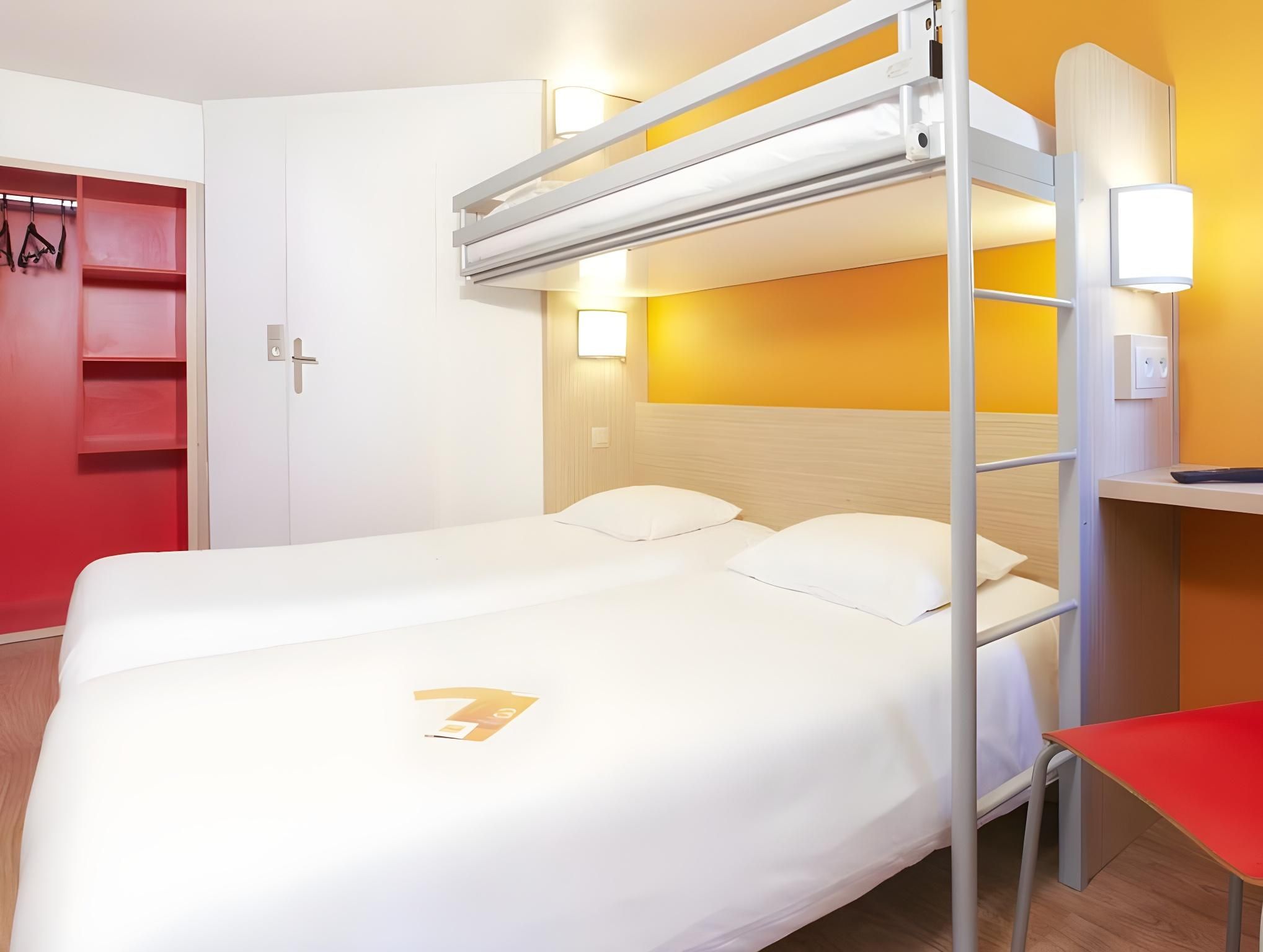 Triple Room - 3 Single Beds