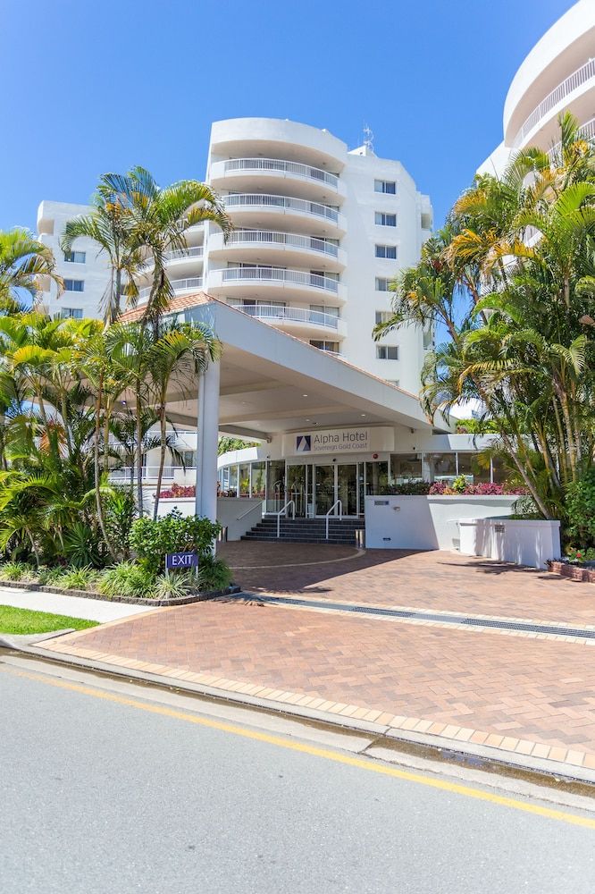 undefined Sovereign Gold Coast 4