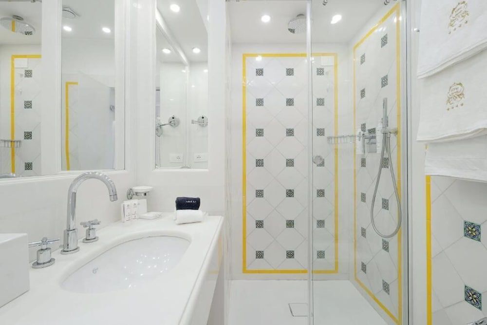 Palazzo Murat Hotel Classic Double or Twin Room, Terrace 5