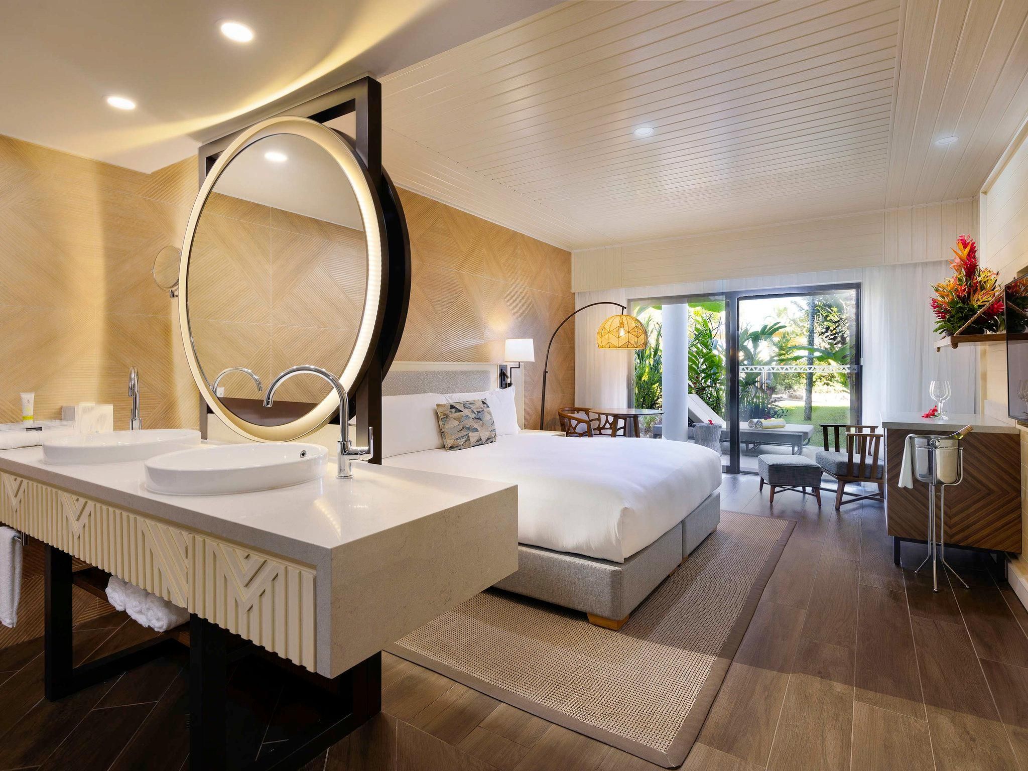 LUXURY ROOM, Beach Club Plus Access, 1 King Size Bed