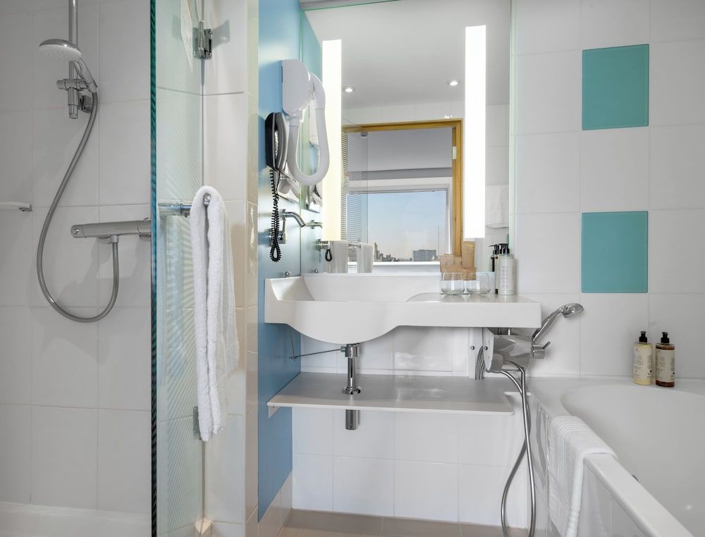 Novotel Bucharest City Centre Superior Double Room, 1 Double Bed with Sofa bed 8