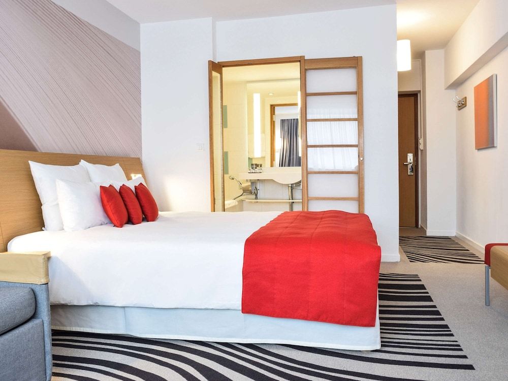 undefined Novotel Bucharest City Centre 3