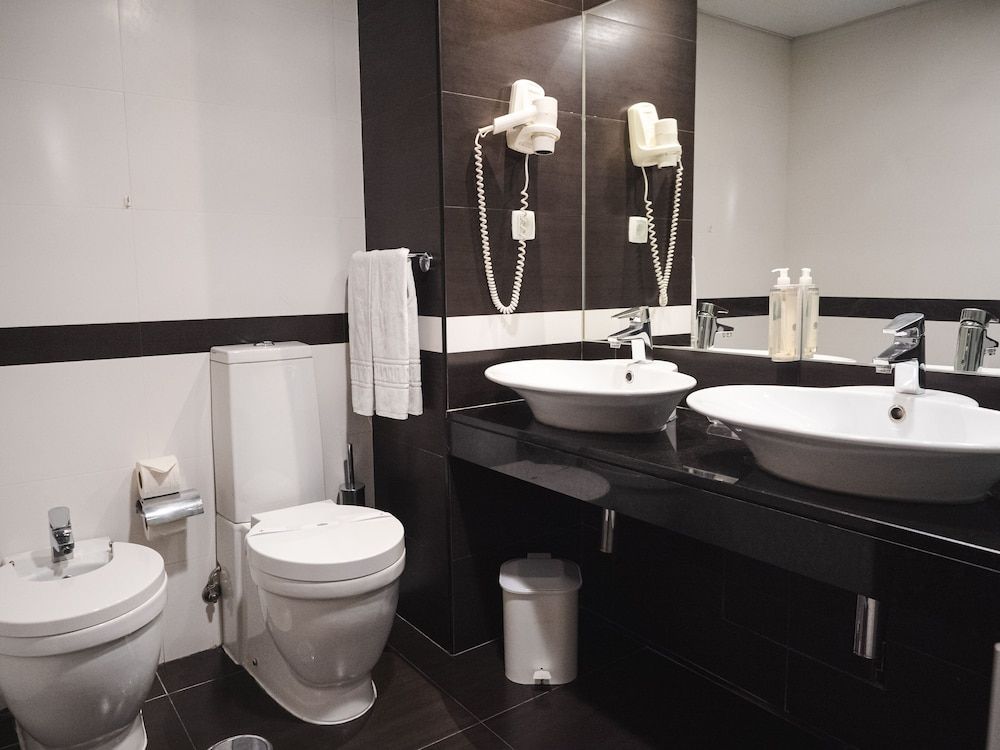 Hotel Baia Superior Twin Room, City View 4