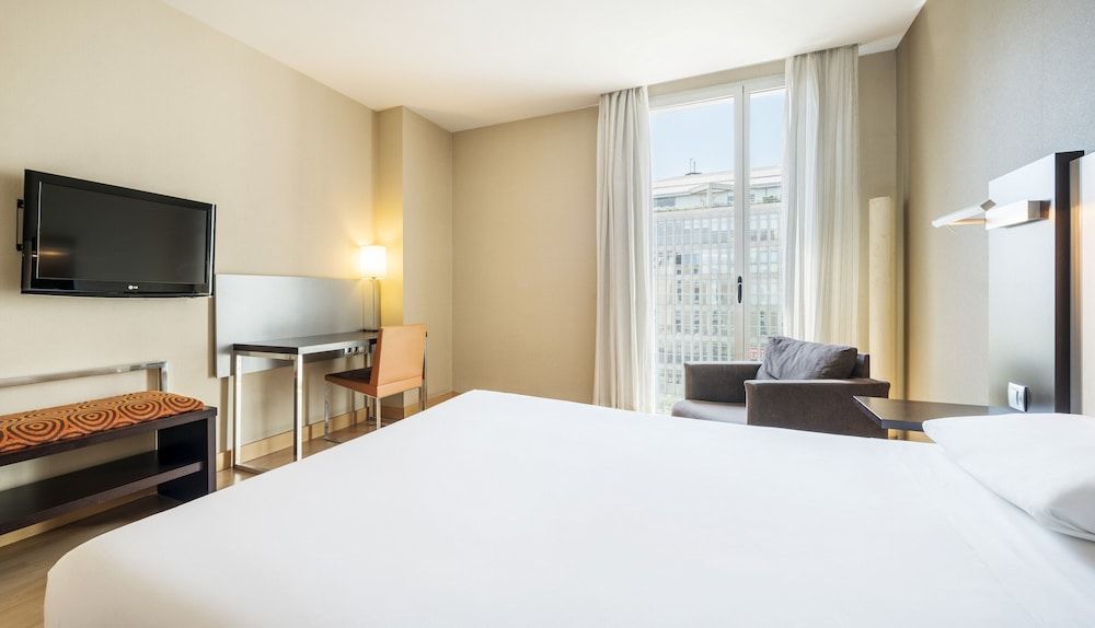 Hotel ILUNION Auditori Double Room 2