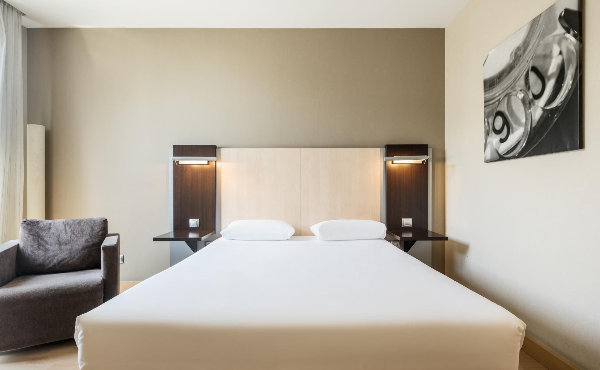 Hotel ILUNION Auditori Standard 8