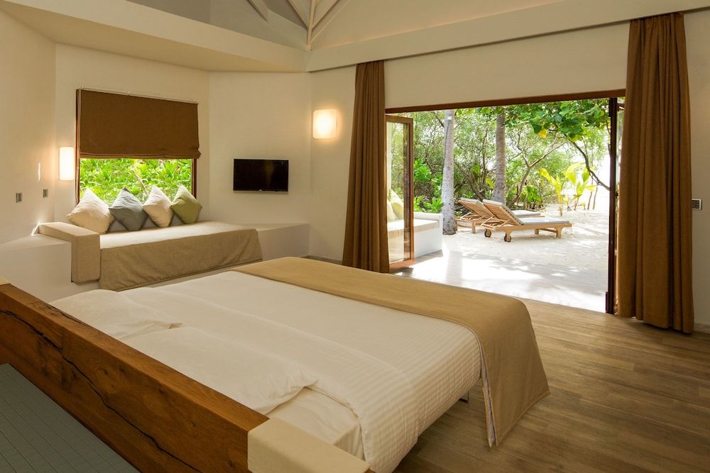 Beach Suite with Pool