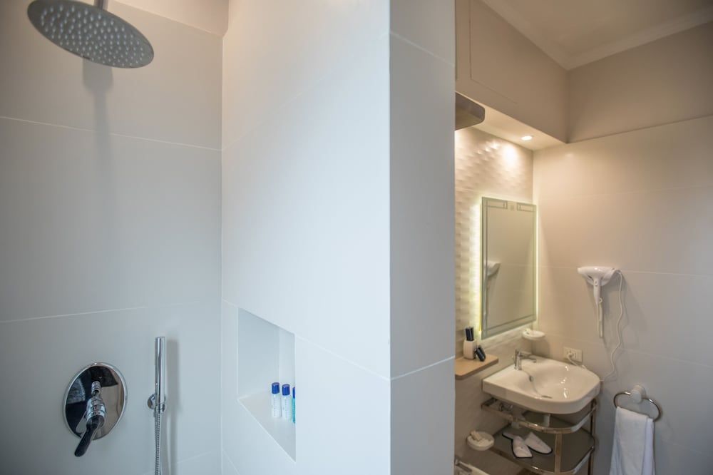 Hotel Hermitage Family Room 3