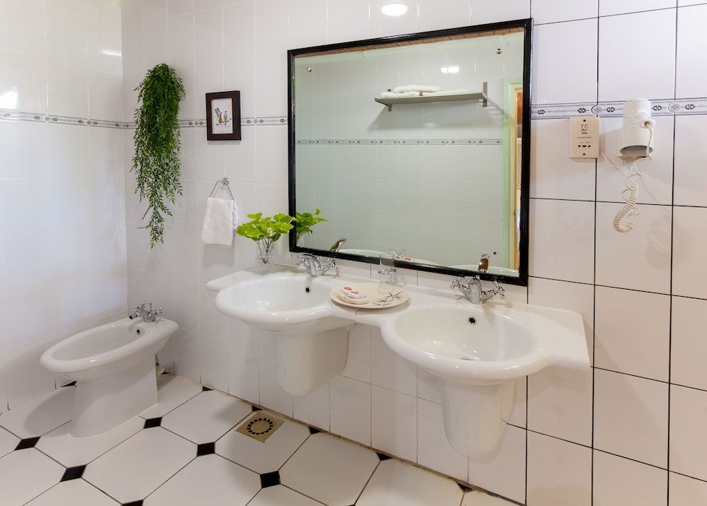 undefined Palm Beach Hotel 9