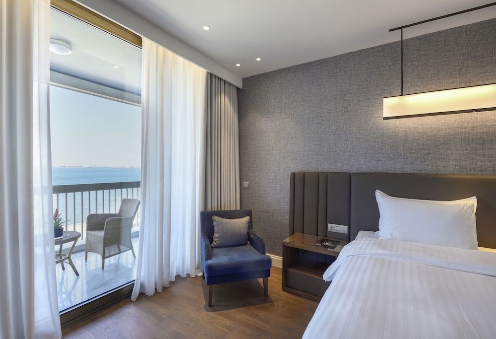 Deluxe Suite, Sea View