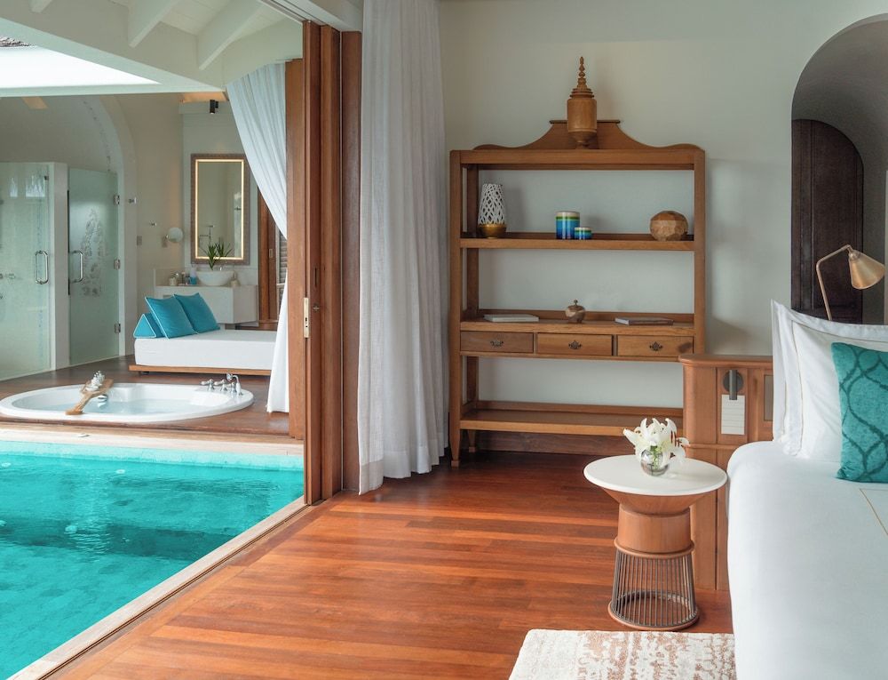 Anantara Kihavah Maldives Villas Sunset Over Water Pool Villa 4