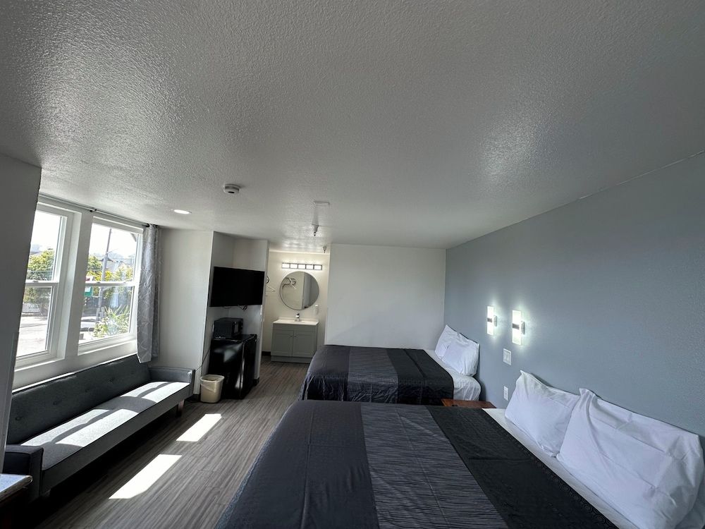 undefined Motel Santa Cruz 9