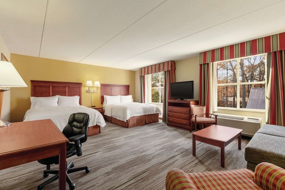 Signature Studio Suite, Multiple Beds