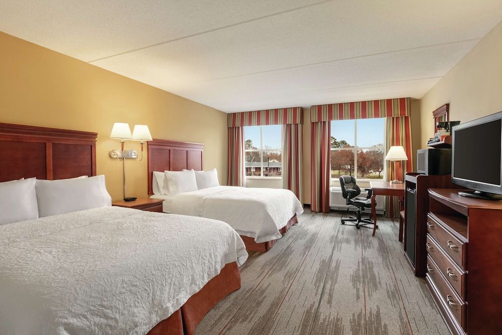 Traditional Room, 2 Queen Beds, Accessible