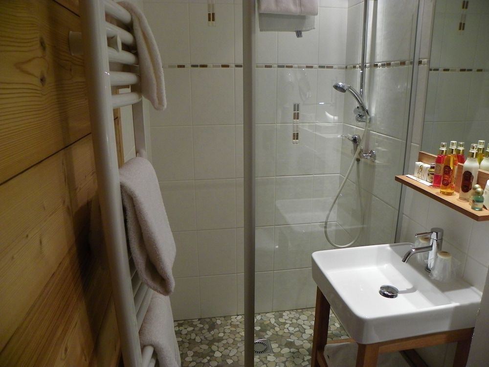 Hotel Carlina Double or Twin Room, Balcony, Mountain View 5