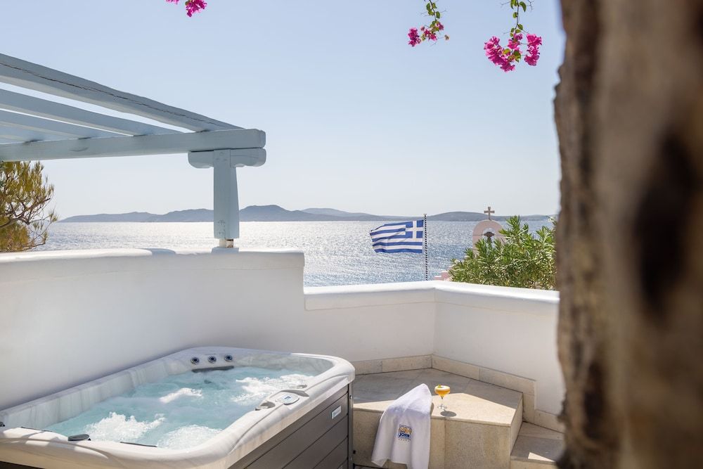 undefined Saint John Hotel Villas & Spa 4