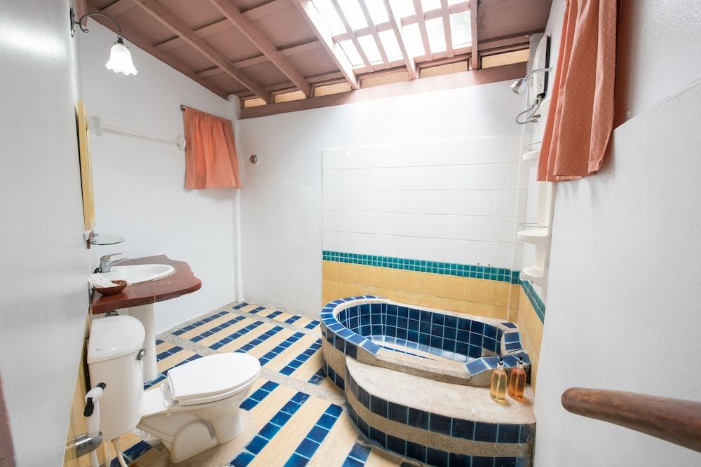 Koh Tao Coral Grand Resort Deluxe Cottage, Beachside 5