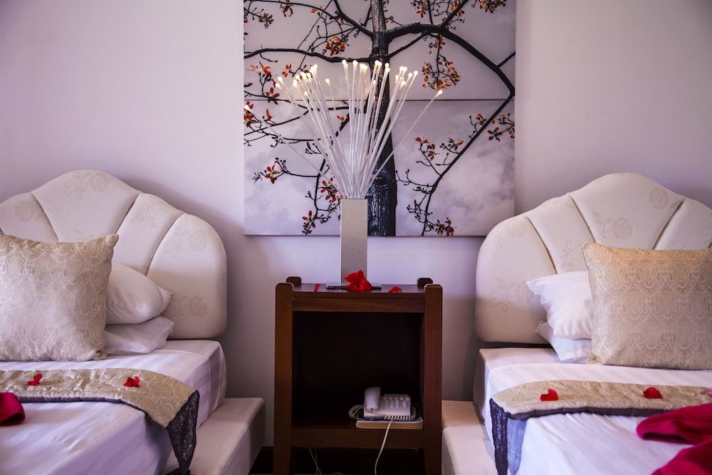 undefined Le Domaine de La Réserve 8