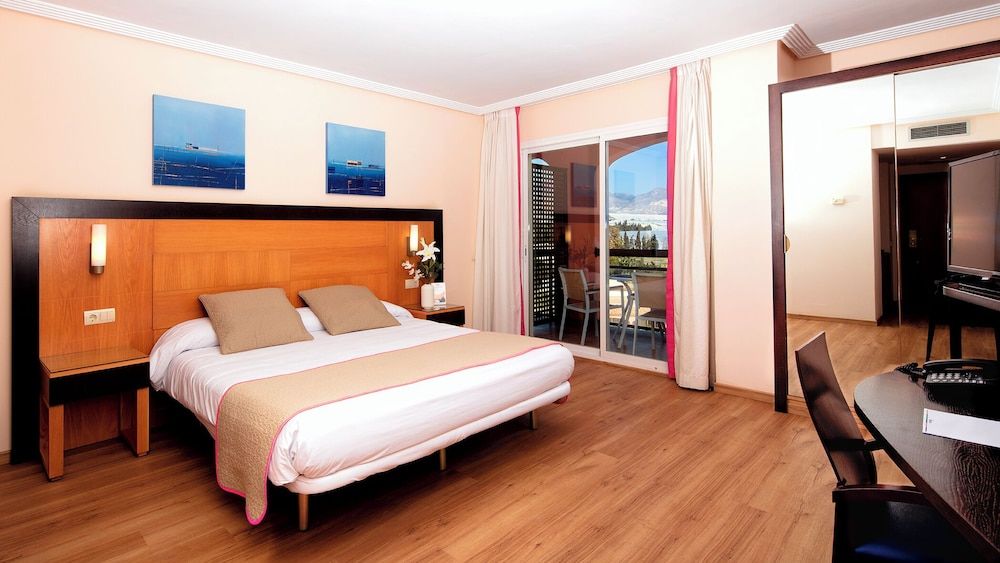 Hotel Bonalba Alicante Deluxe Double Room, Terrace (Romantic Offer)