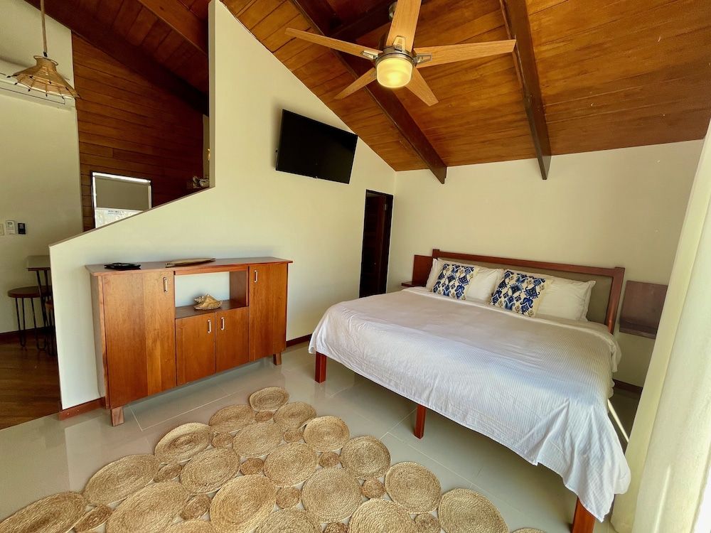 Mata Rocks Resort Junior Suite, Multiple Beds, Balcony, Ocean View 2