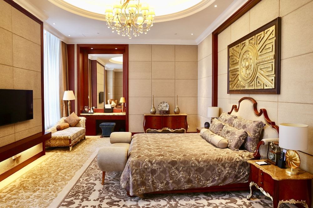 Presidential Suite