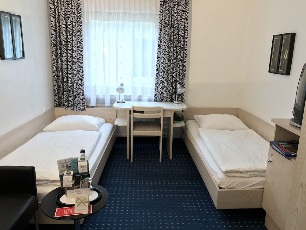 Hotel Rheinlust Standard Twin Room 7