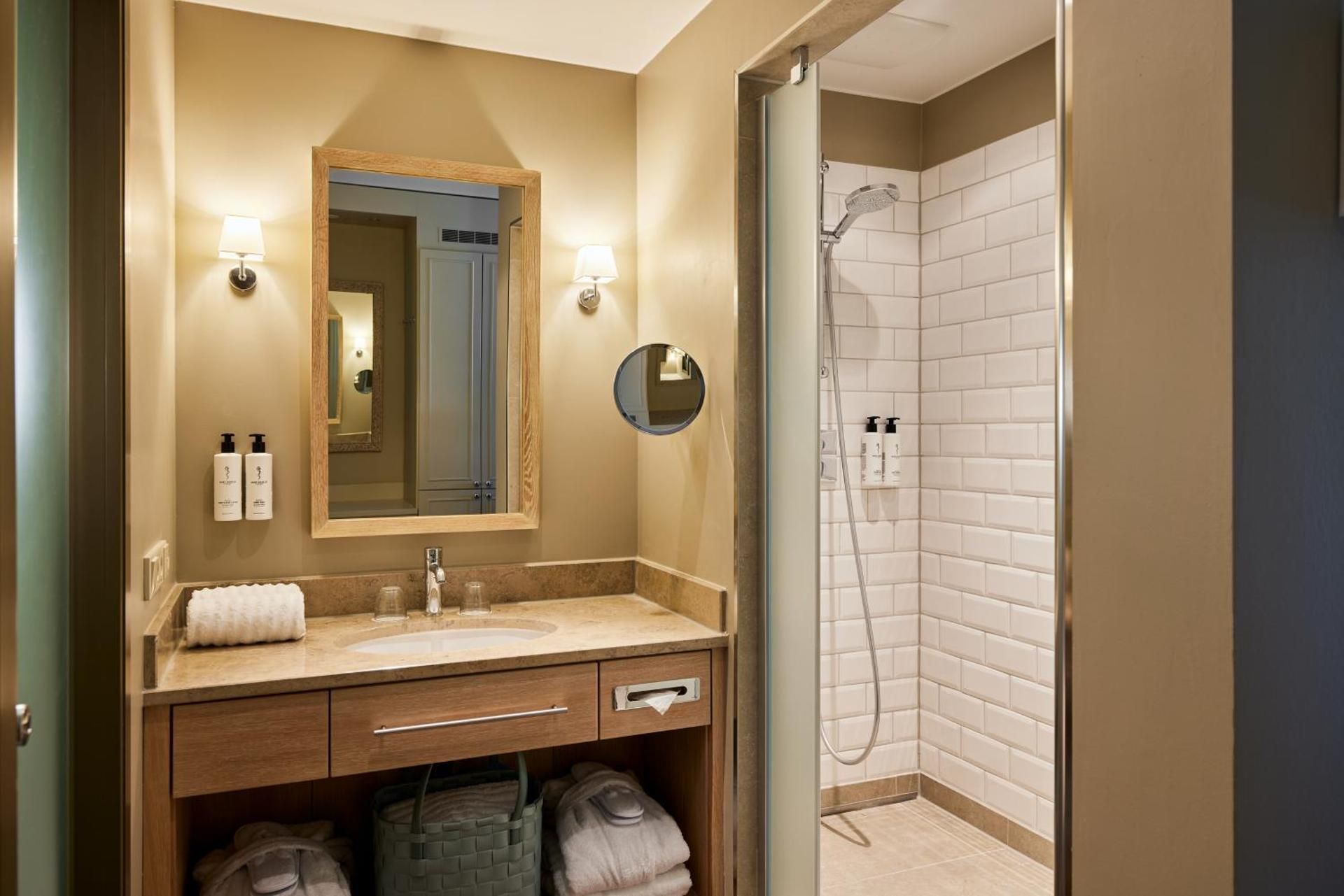 Double Room Landside