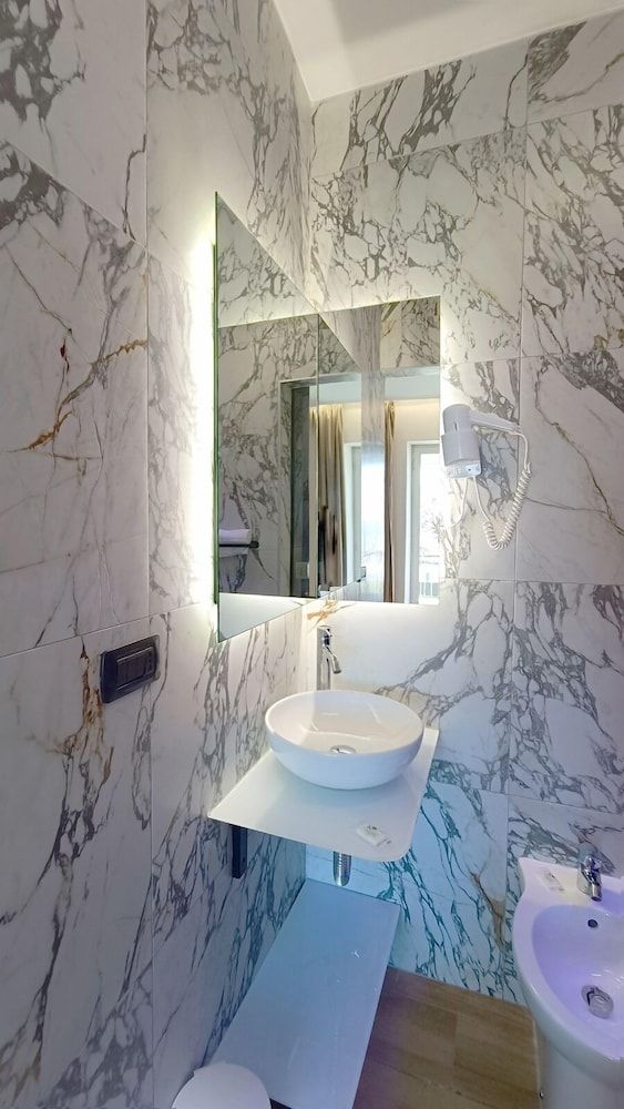 Puteoli Palace Hotel Comfort Double or Twin Room 5