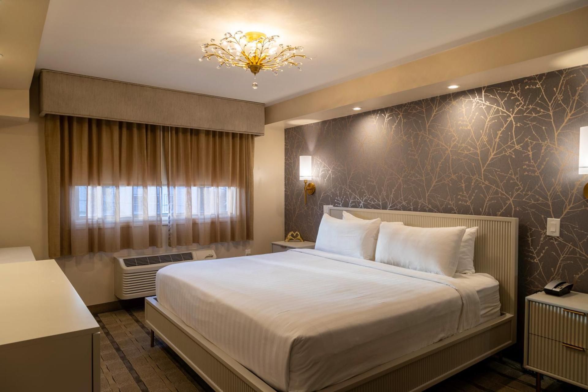 The Kenilworth Presidential Suite