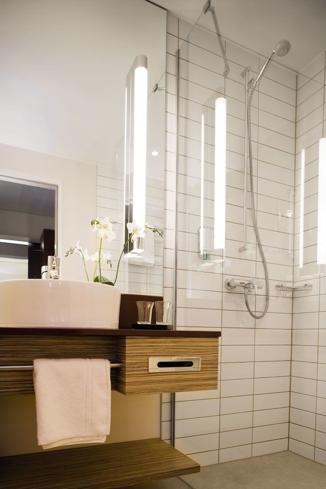 undefined Mövenpick Hotel Frankfurt City 9