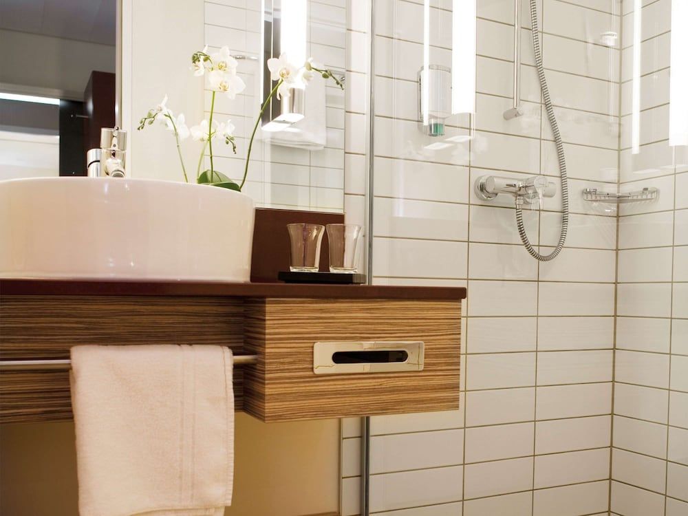 undefined Mövenpick Hotel Frankfurt City 3