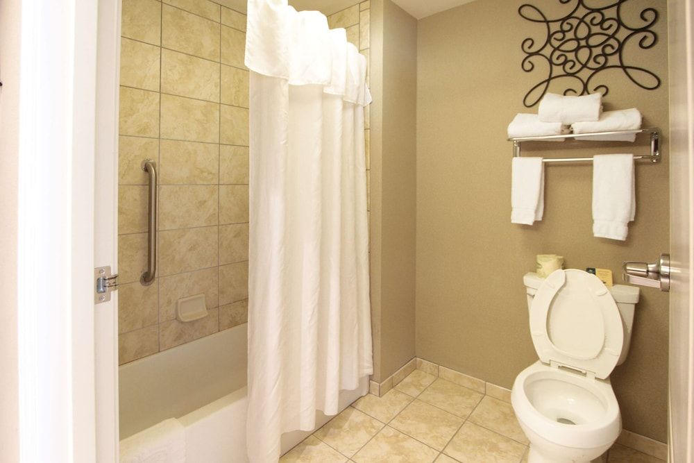 1 Bdrm Ste 2 Queens NoSmk