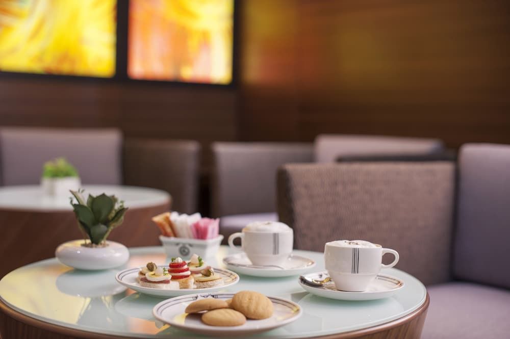 undefined Ramee Rose Hotel 4