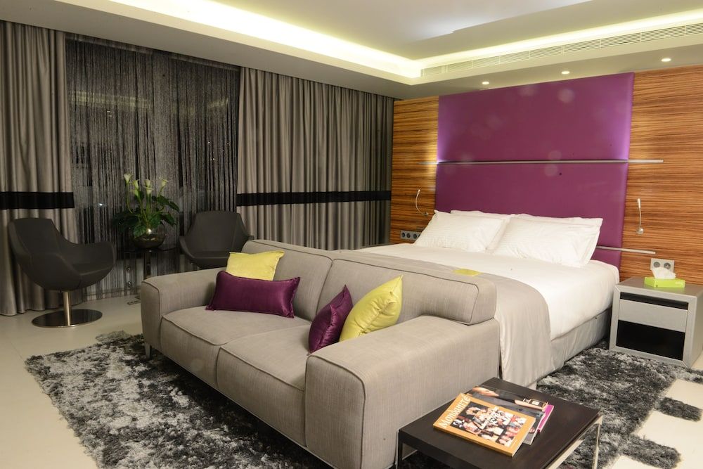 undefined Warwick Stone 55 Hotel 4