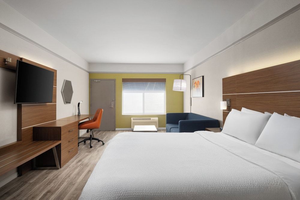 Standard Room, 1 King Bed