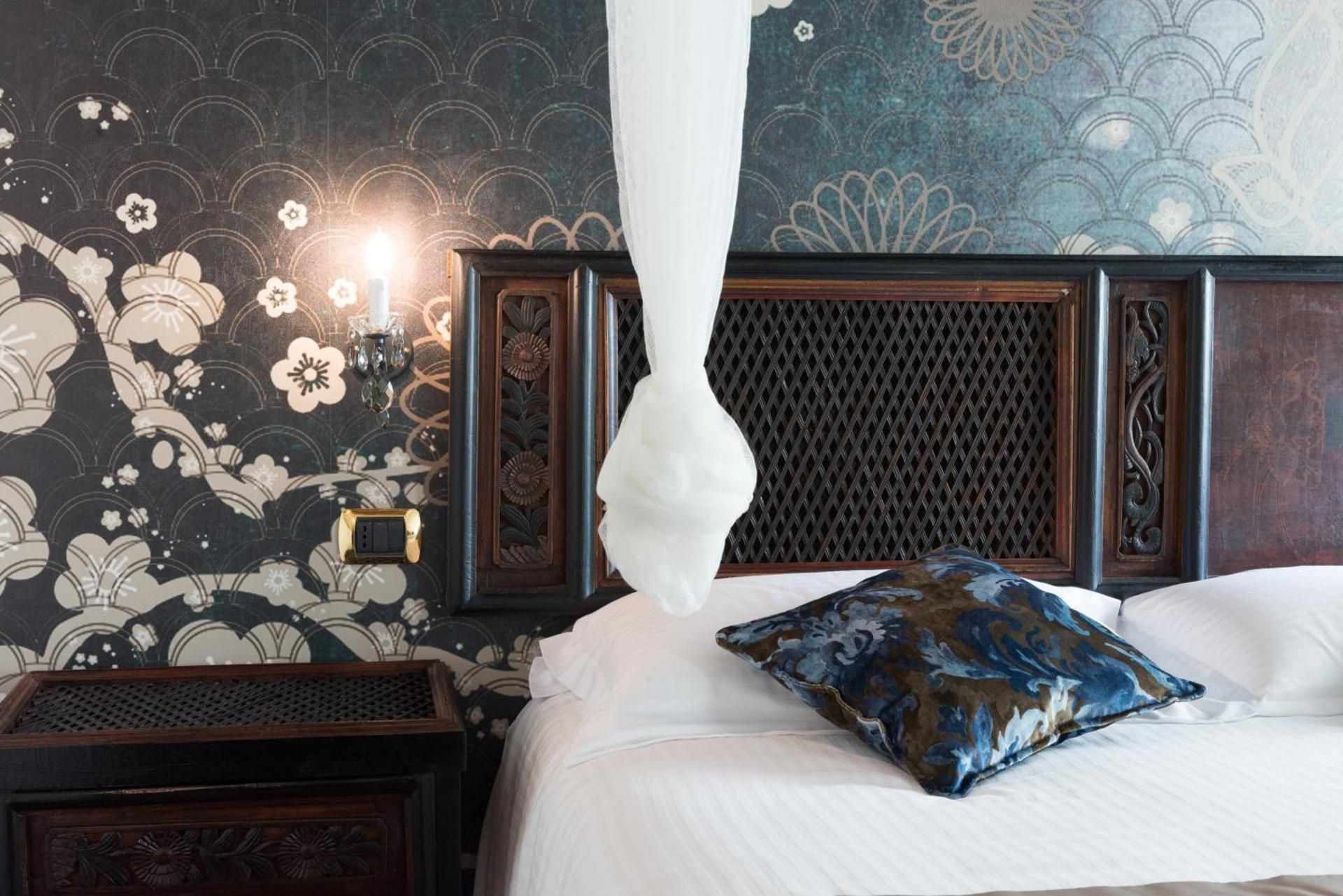 Junior Suite with Spa Bath