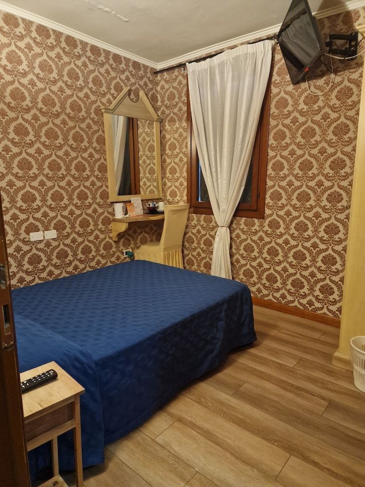 Hotel Tintoretto Small Double Room, Annex Building 4