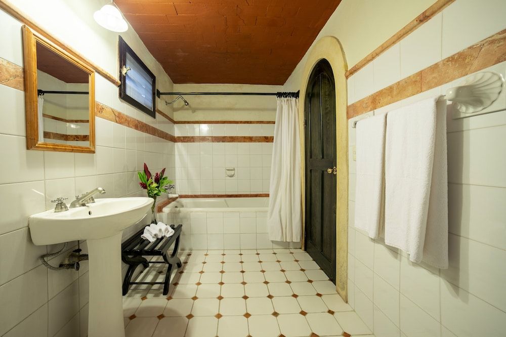 Hotel Chichen Itza Standard Double Room, Garden View, Poolside 6