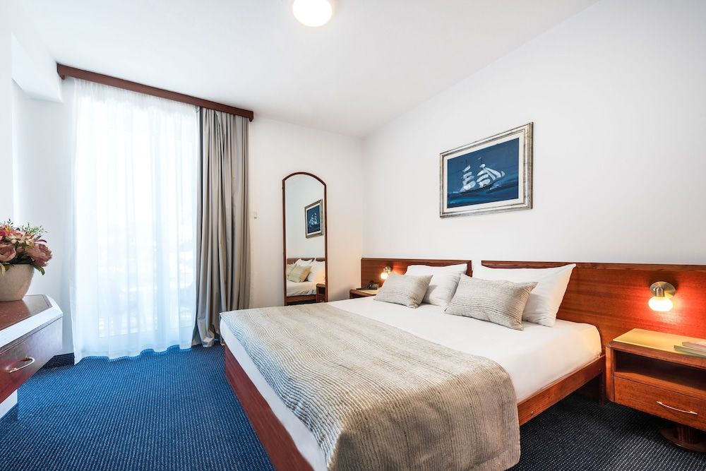 Hotel Komodor Double or Twin Room, Courtyard View 2