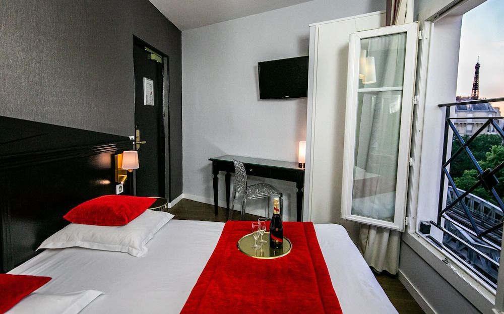 Eiffel Villa Garibaldi Double Room 3