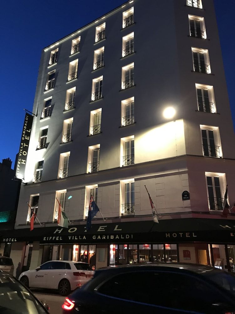 undefined Eiffel Villa Garibaldi 5