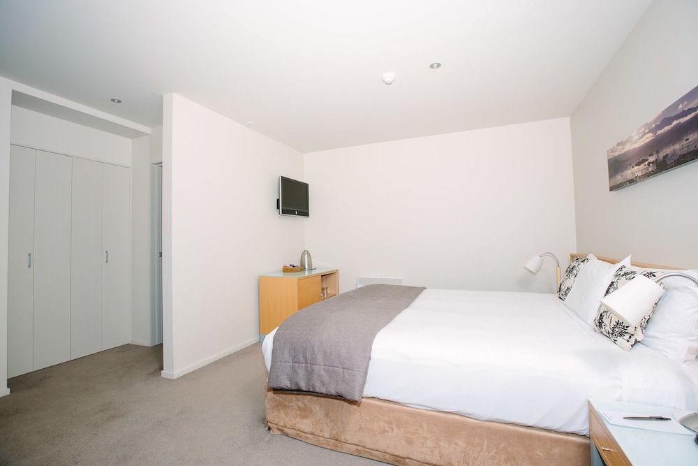 Oakridge Resort Lake Wanaka Guest Room