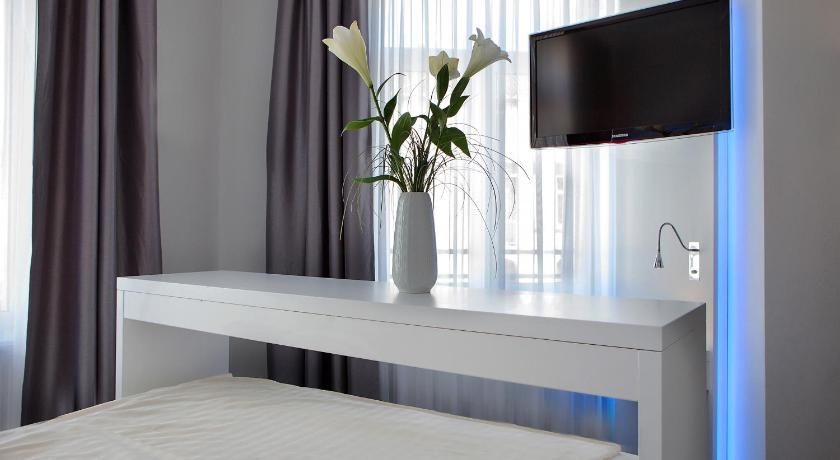 Grand Hotel Downtown Double Room 4